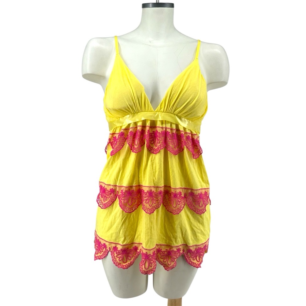 NEW SAMPLE Victoria’s Secret Eyelet Lace Tiered Yellow Sunshine Babydoll Small